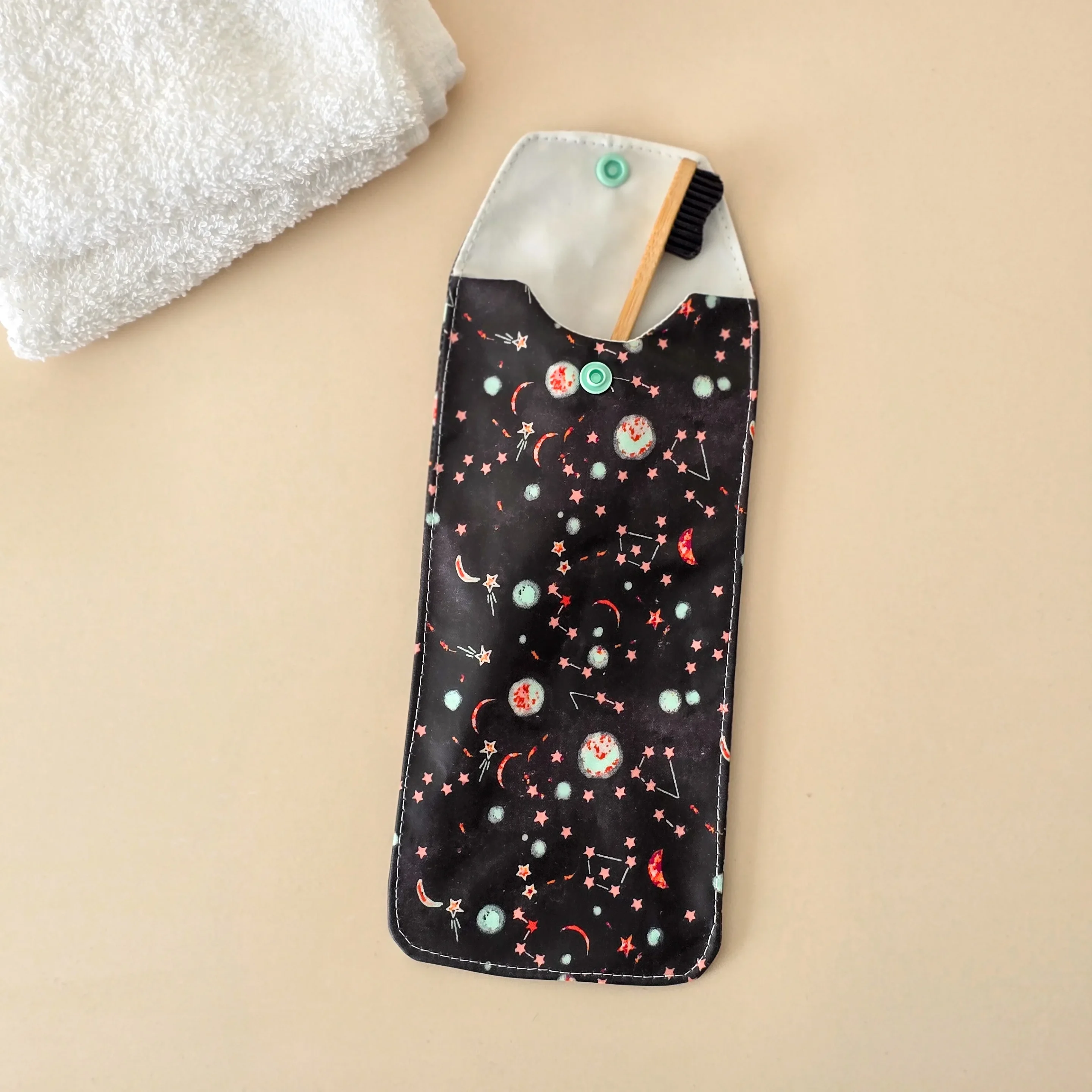 etui brosse a dent constellation ouvert