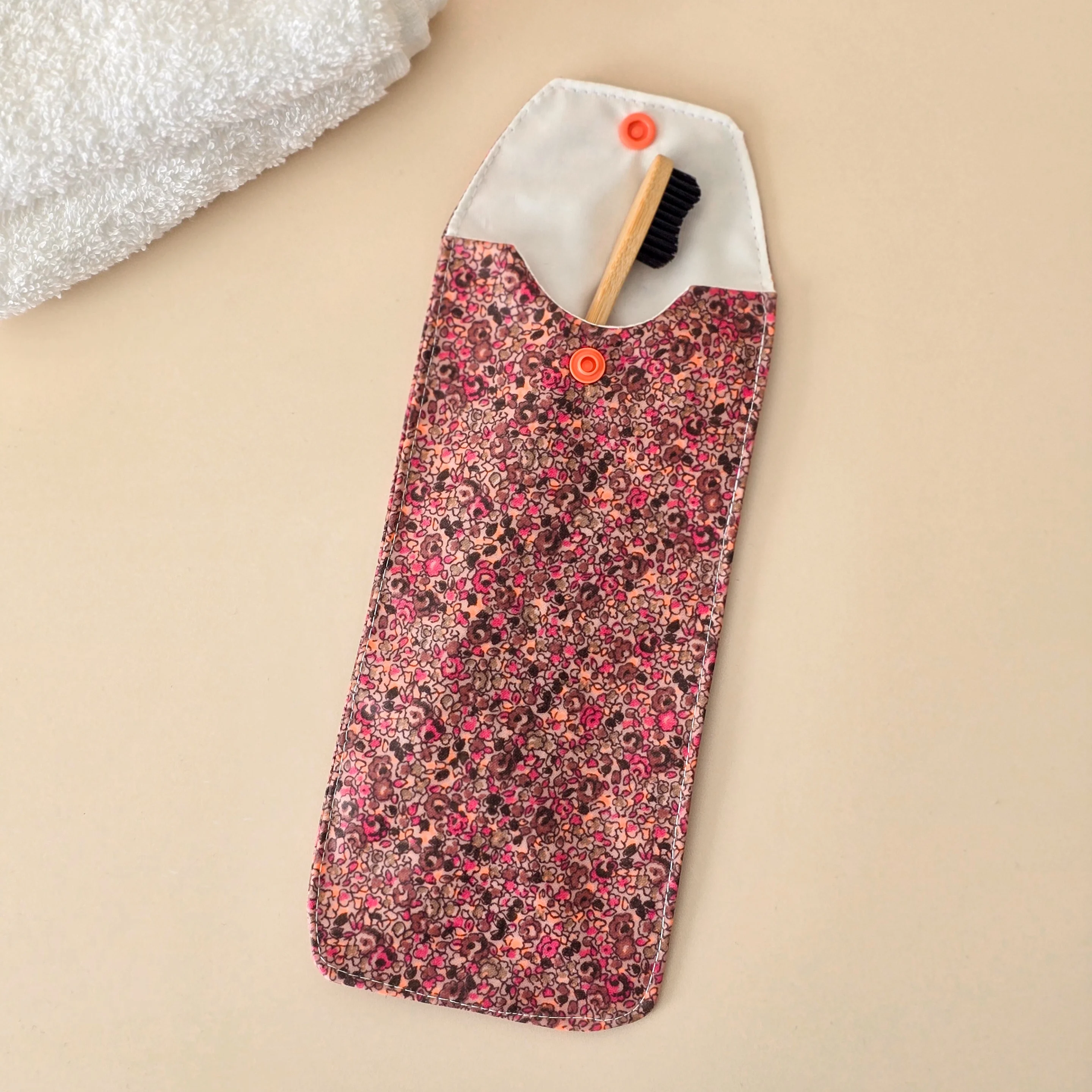 etui brosse a dent liberty ouvert
