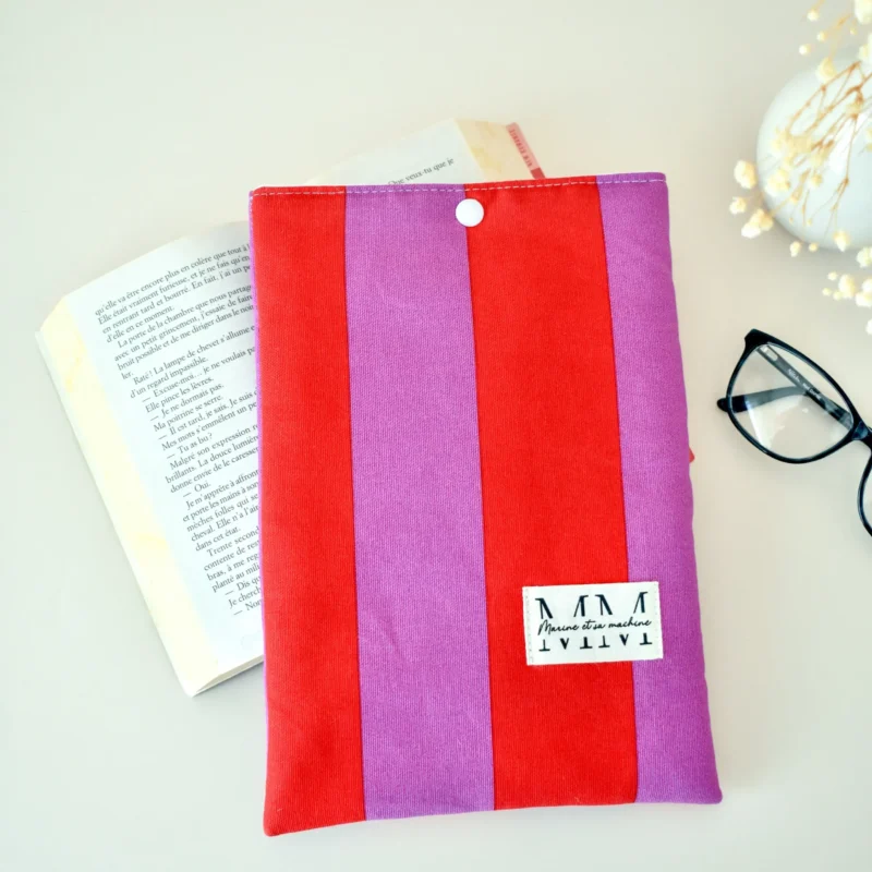 Pochette a livre tissu - livre de poche