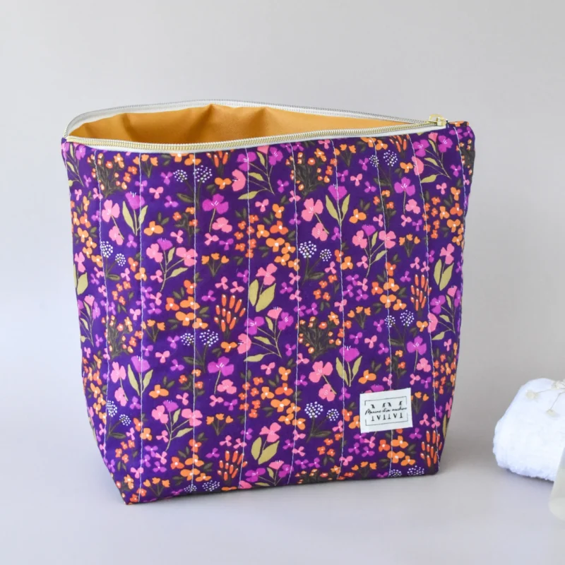 Trousse de toilette XXL femme ouverte