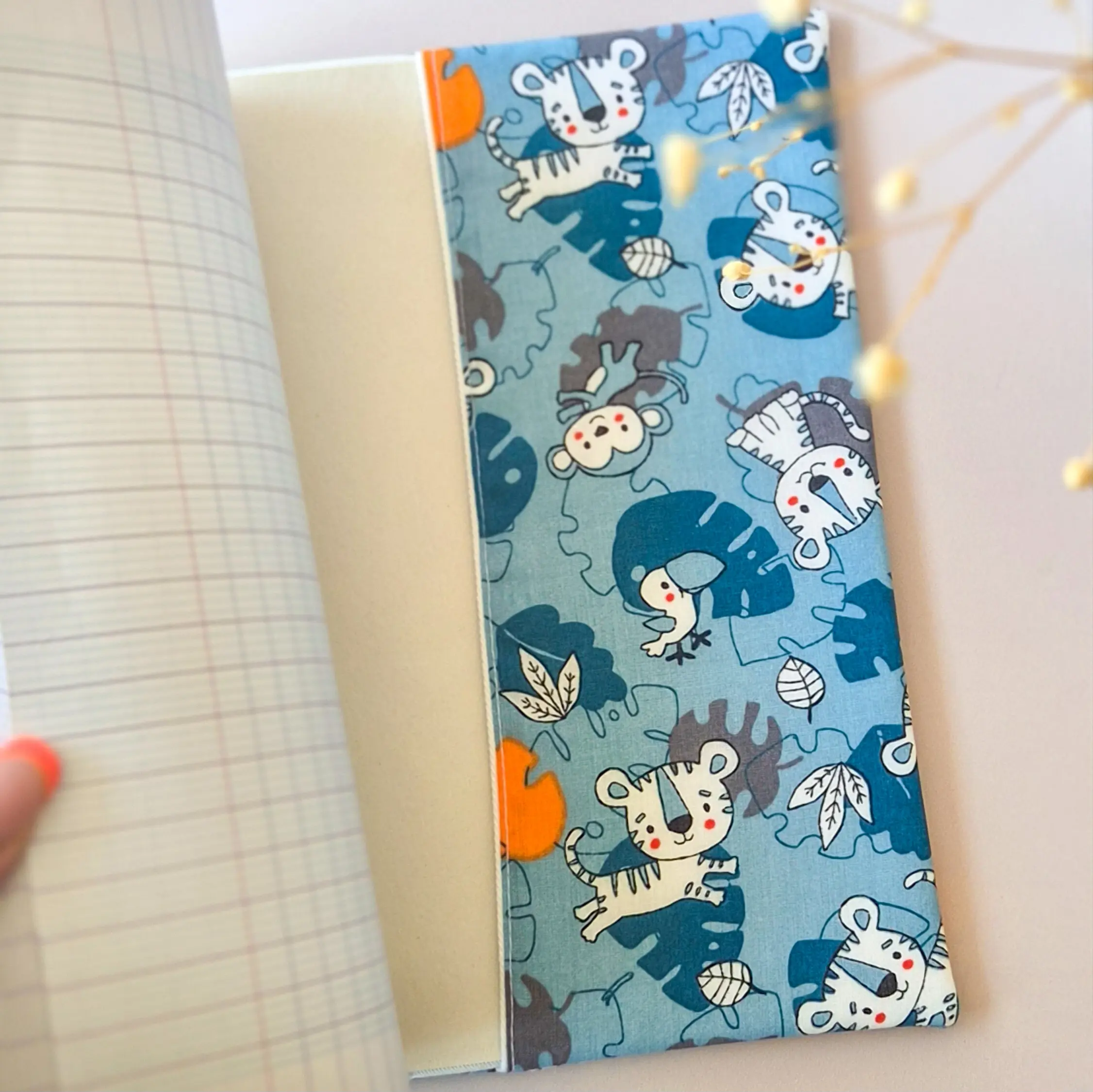 Protège cahier lionceau avec rabats