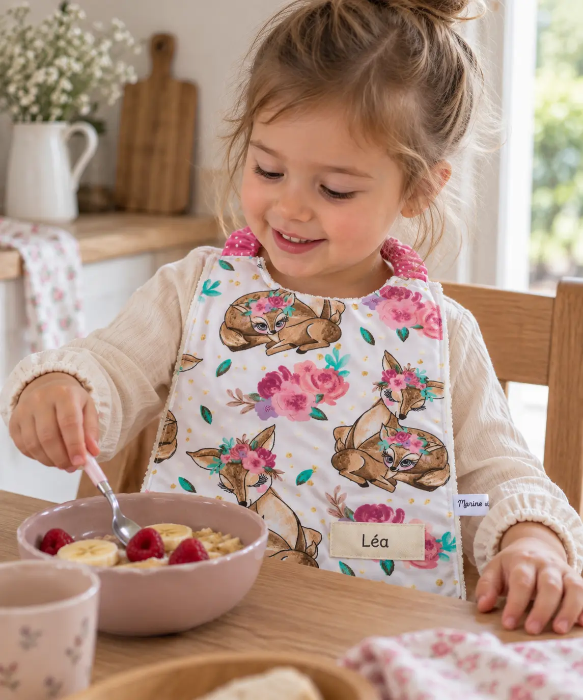 Serviette elastique maternelle fille biche