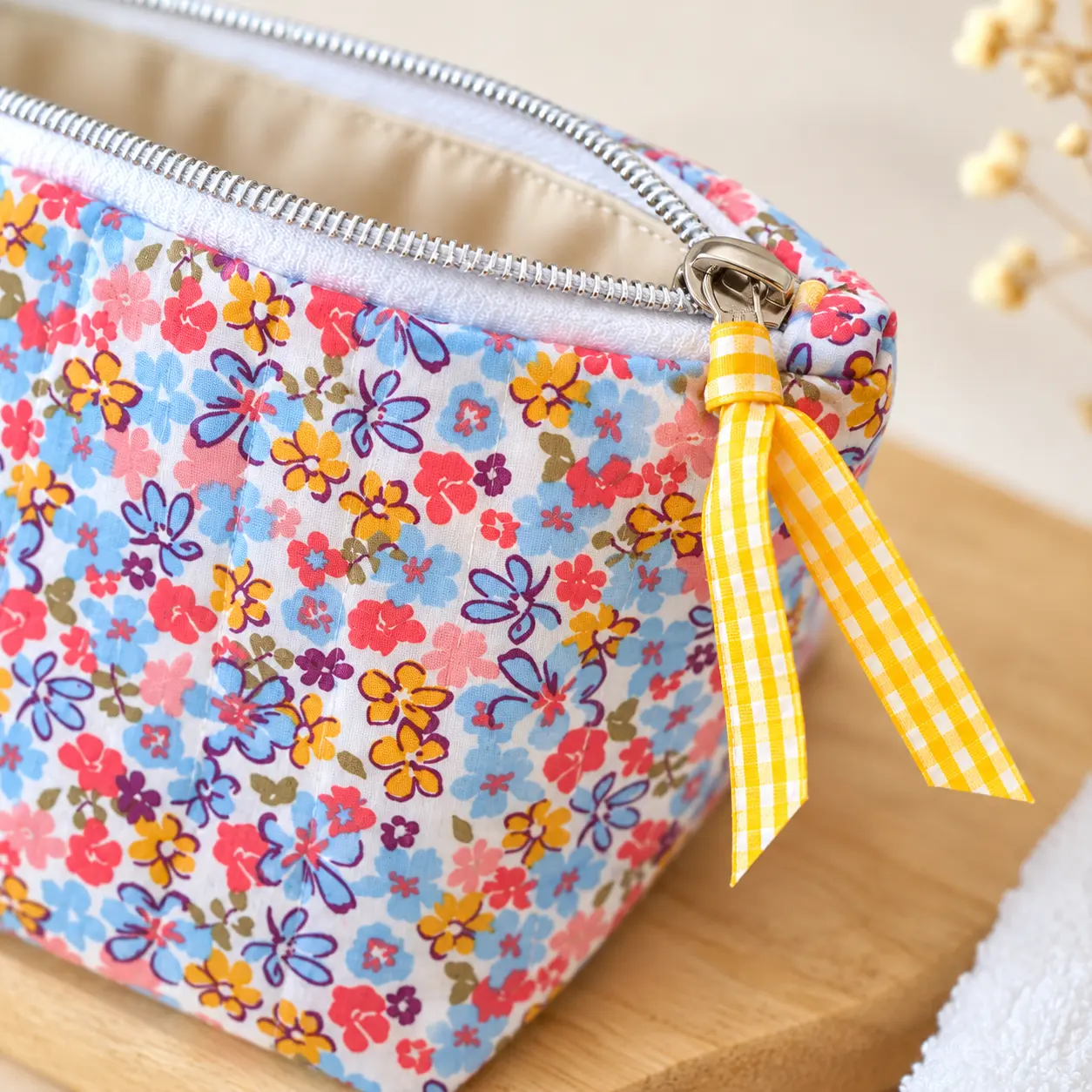 Trousse tissu fleuri - détail